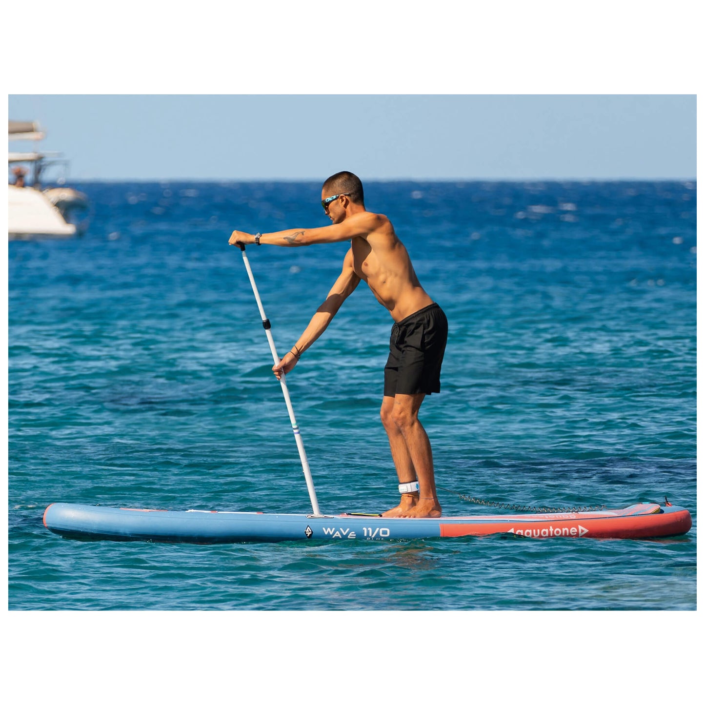 Aquatone Wave Plus 11'0" x 32" Sup Board Set