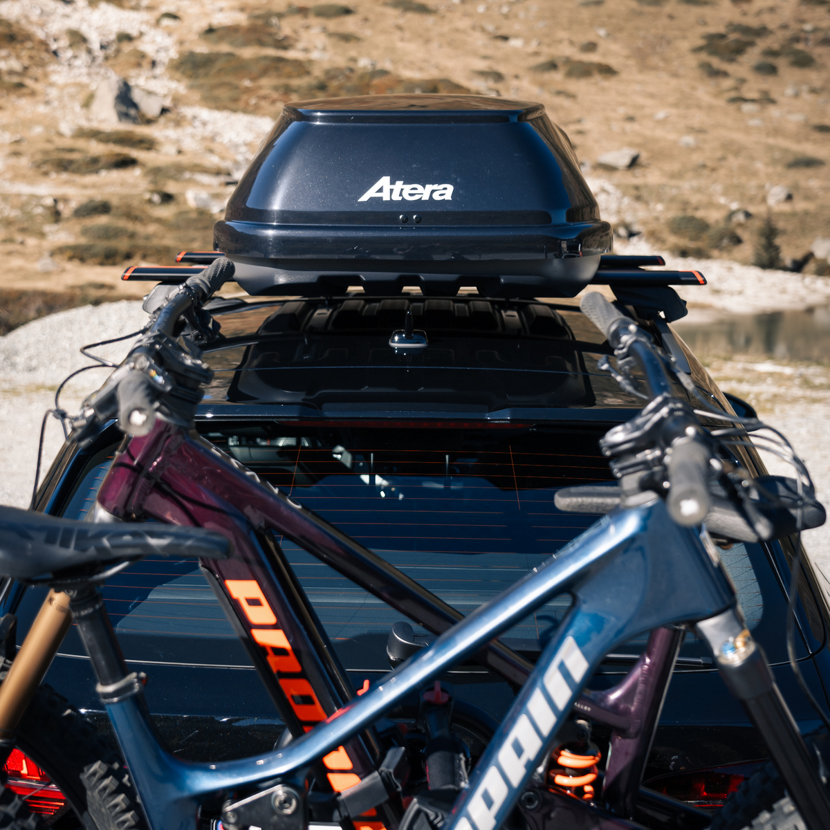 Atera Dachbox Casar XL Brilliant Black - Lifestyle 1