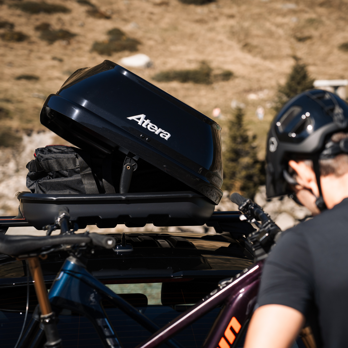 Atera Dachbox Casar L Brilliant Black - Lifestyle 5