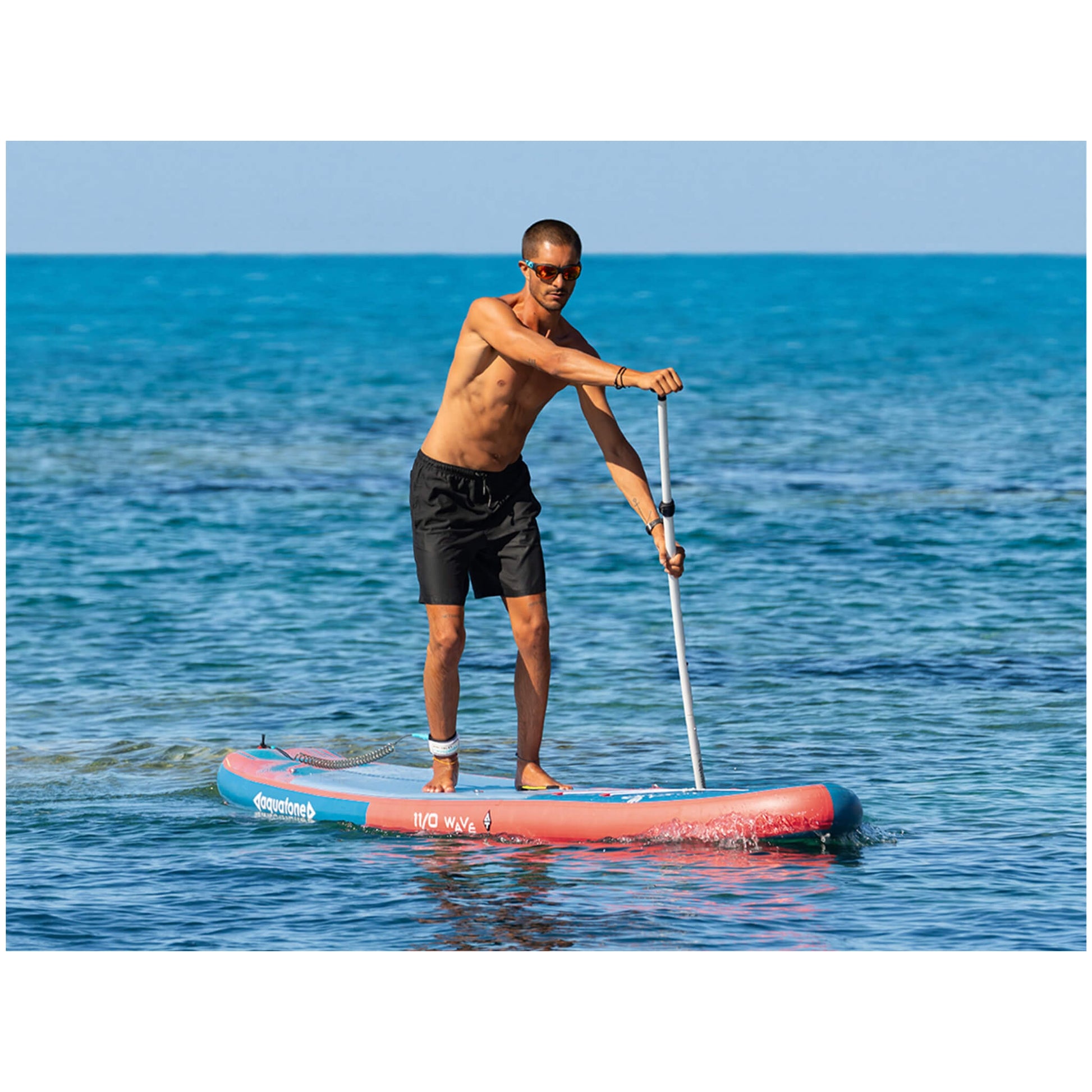 Aquatone Wave Plus 11'0" x 32" Sup Board Set