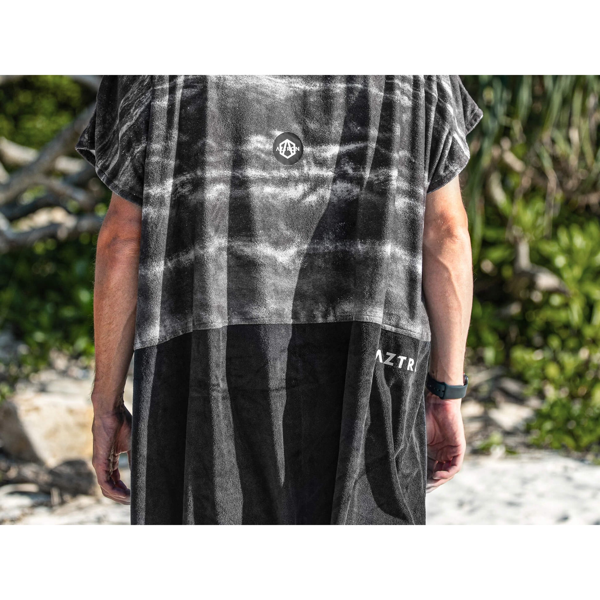 Aztron Milkyway Poncho Poncho schwarz